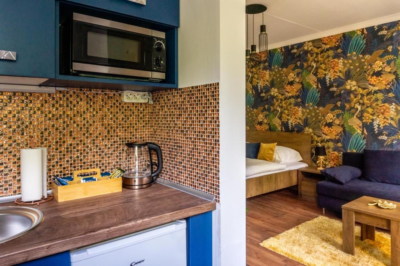 Secret Garden Apartman Мисколк Екстериор снимка