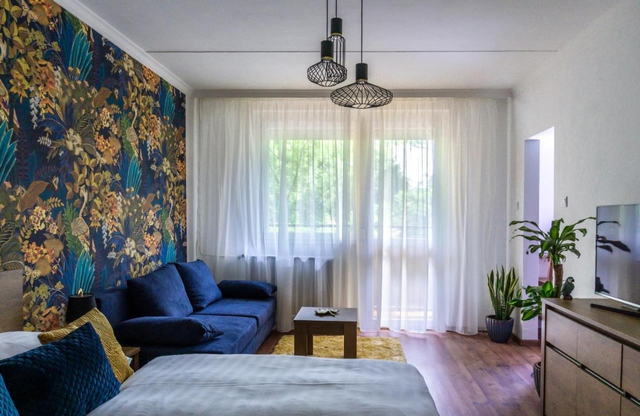 Secret Garden Apartman Мисколк Екстериор снимка